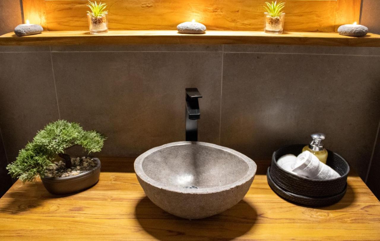 Le Bois Boheme- Suite & Spa Privatif Nimes Ngoại thất bức ảnh